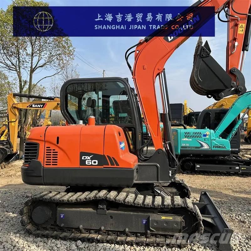 Doosan DX 60 Mini excavators < 7t