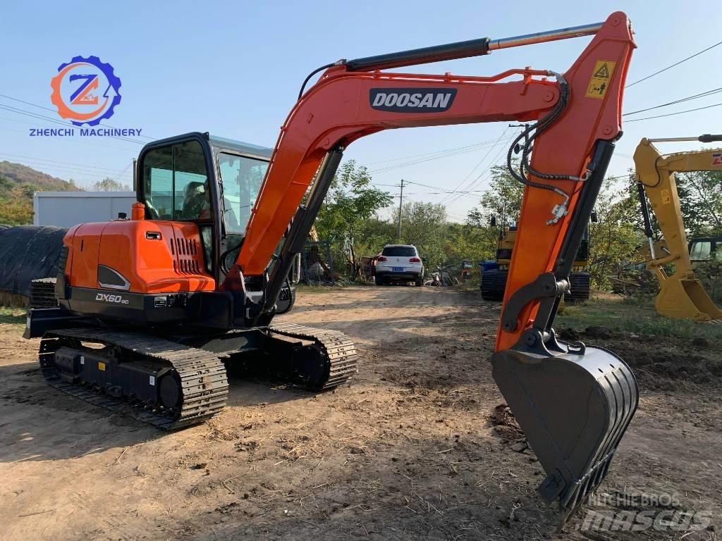 Doosan DX 60 Mini excavators < 7t