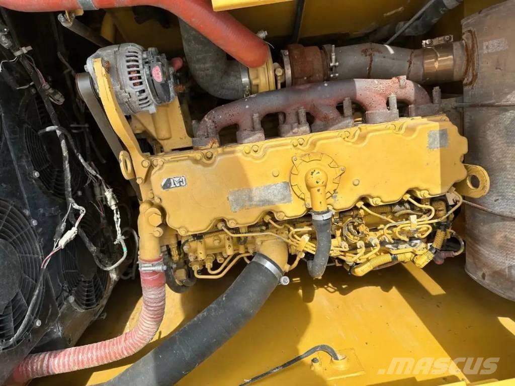 CAT 330GC Crawler excavators