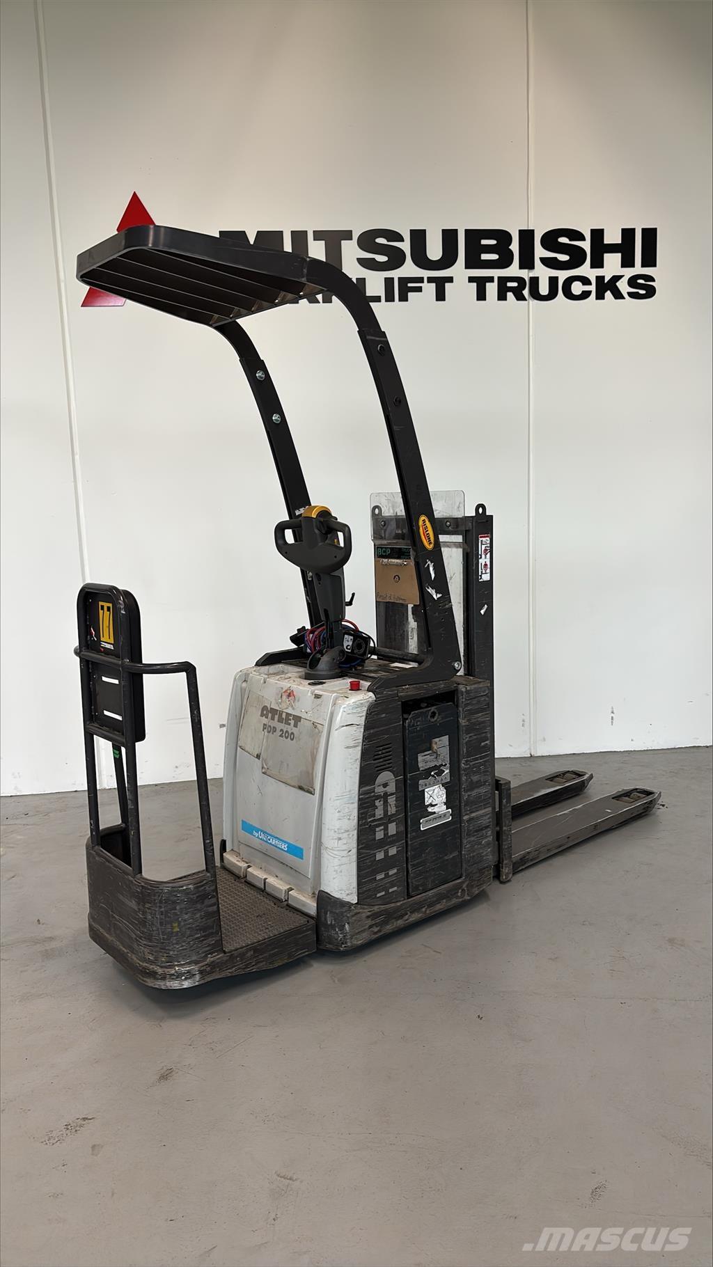 Atlet PDP200 Self propelled stackers