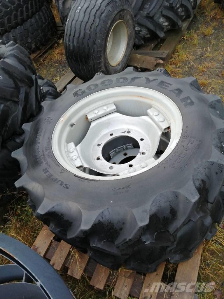 Goodyear 12,4r24 Tyres, wheels and rims