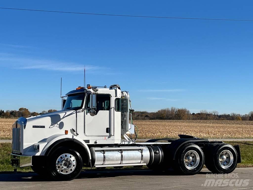 Kenworth T 800 Truck Tractor Units