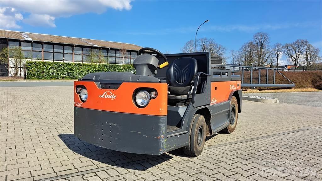 Linde P250 Towing truck