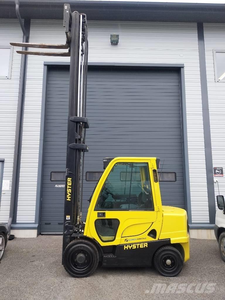 Hyster H 30 FT Diesel trucks