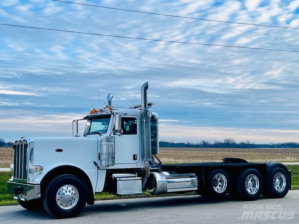 Peterbilt 389 Truck Tractor Units
