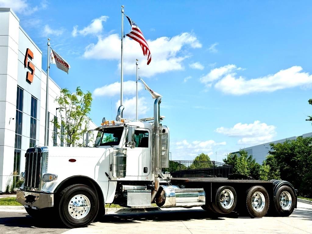 Peterbilt 389 Truck Tractor Units