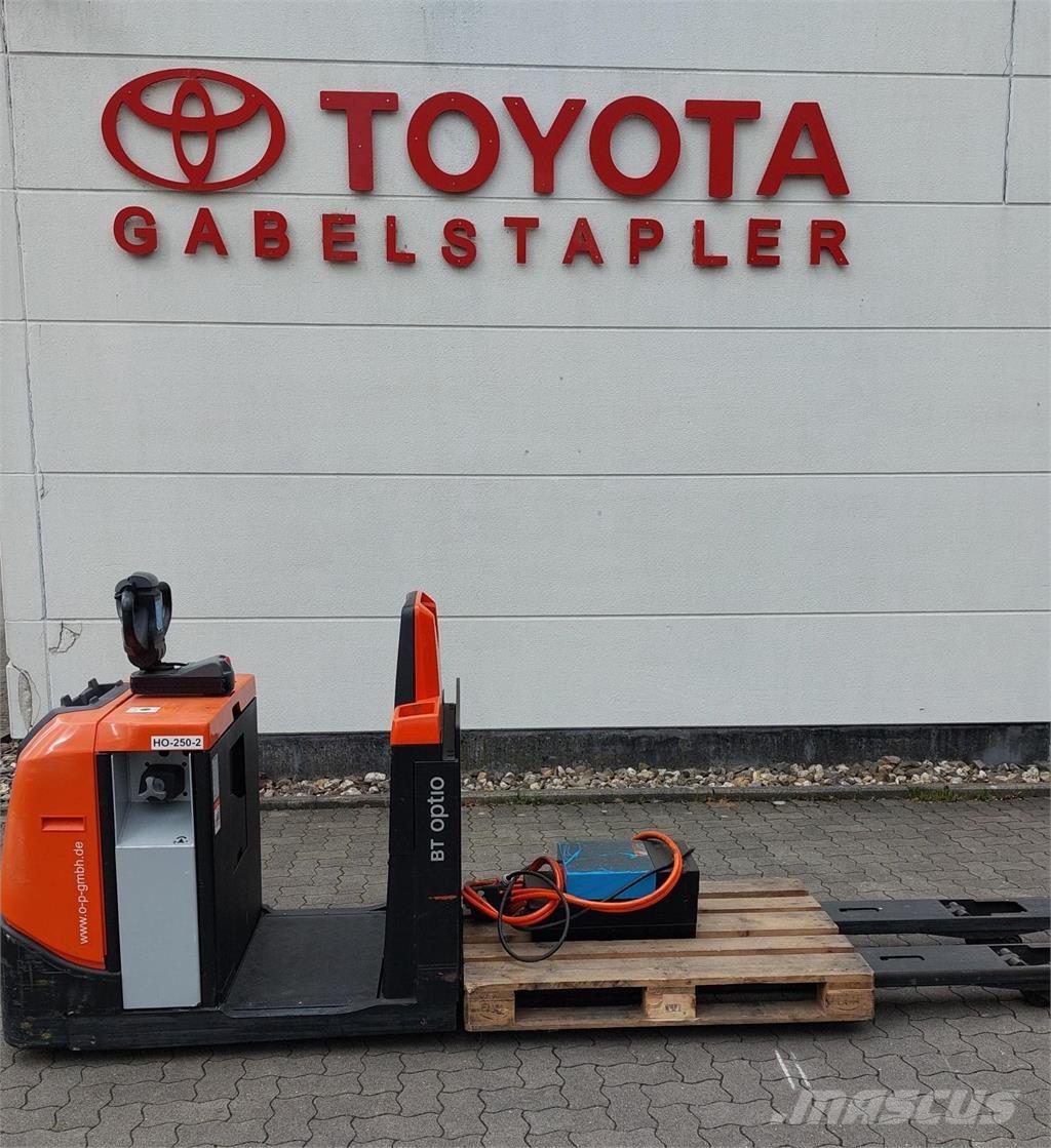 Toyota OSE 250 Low lift order picker