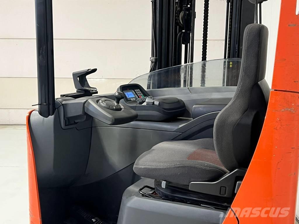 BT RRE160 Reach truck