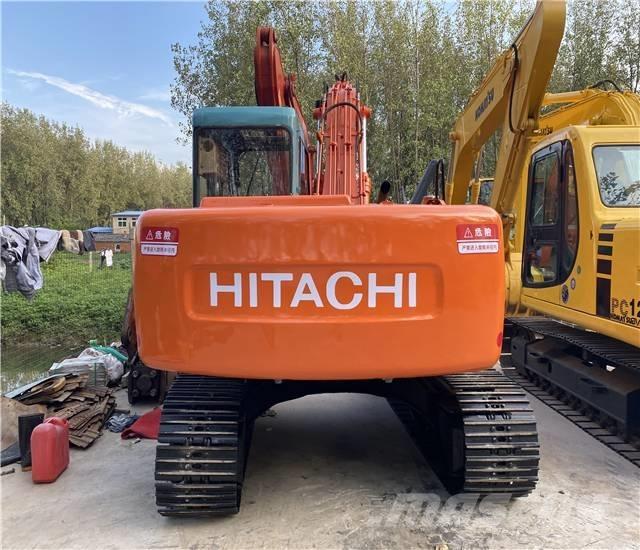Hitachi EX120 Crawler excavators