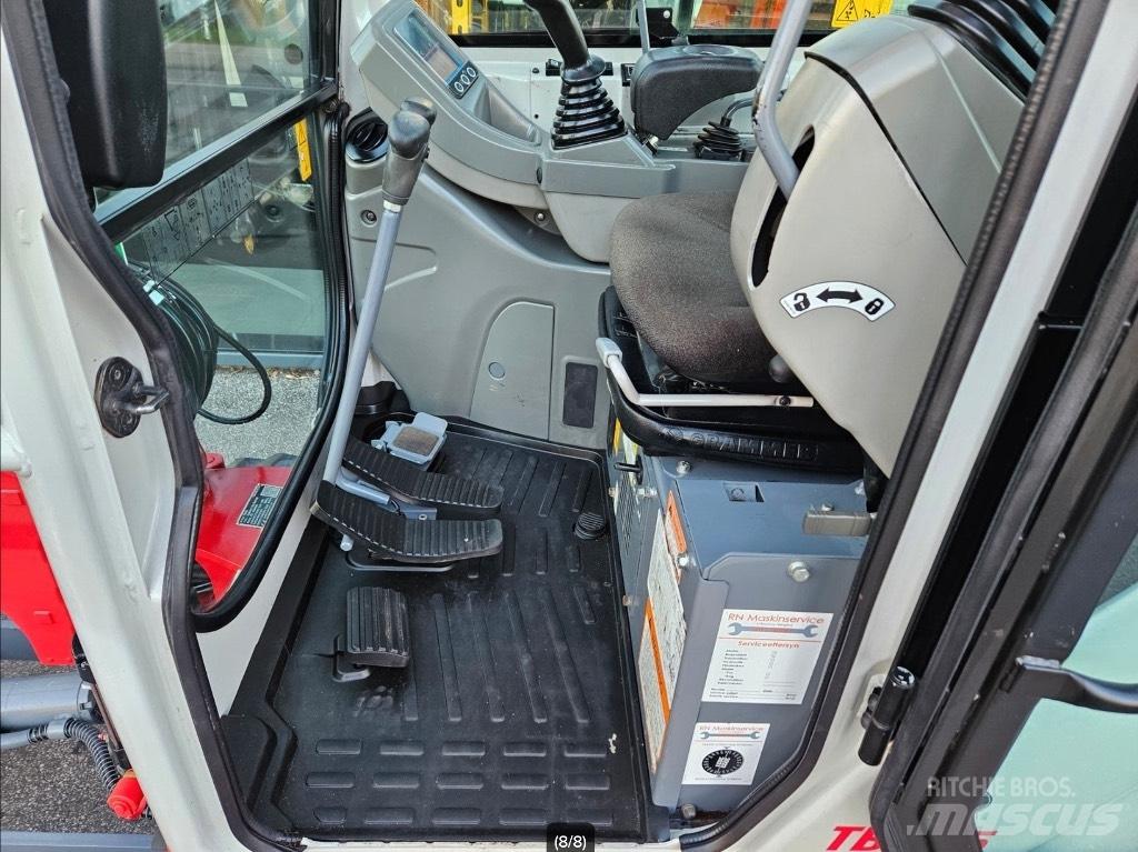 Takeuchi TB 225 Mini excavators < 7t