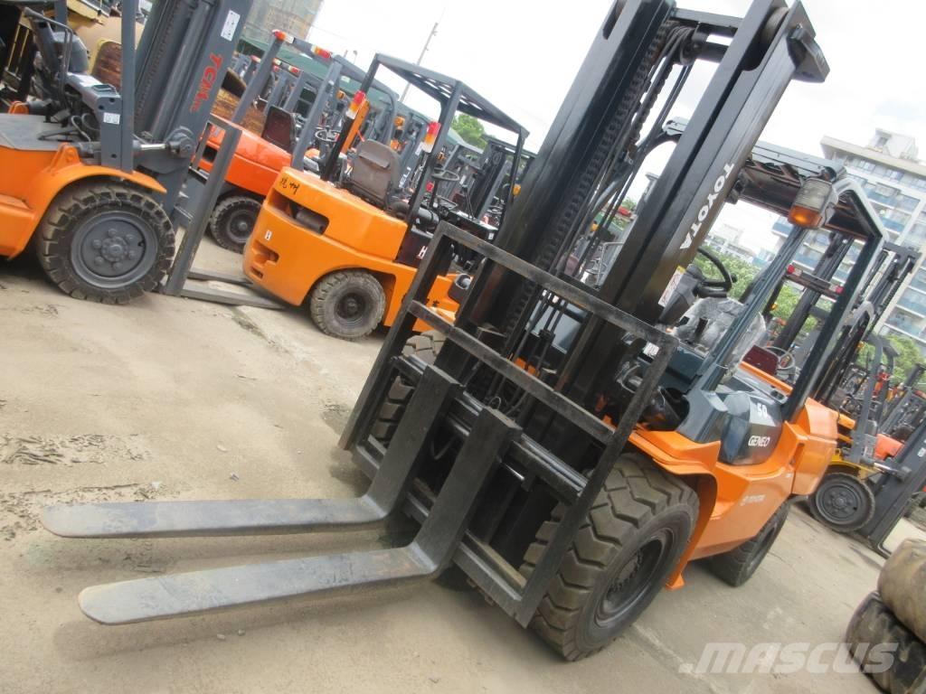 Toyota FD 50 Diesel trucks