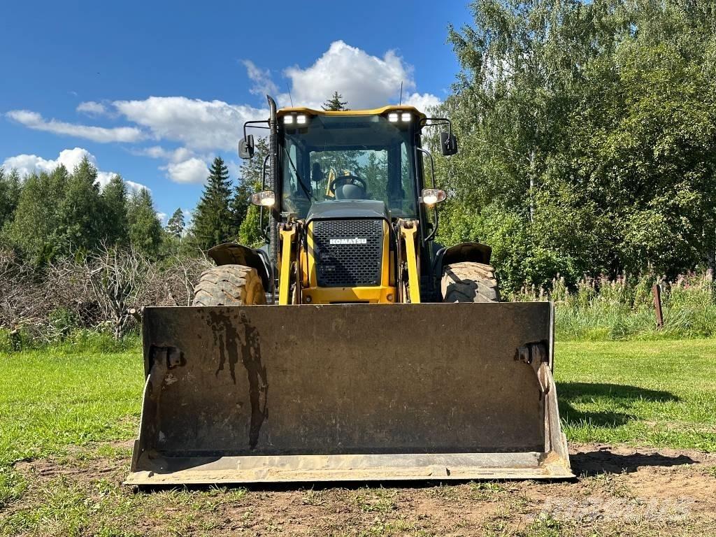 Komatsu WB 97 S-8 TLB's