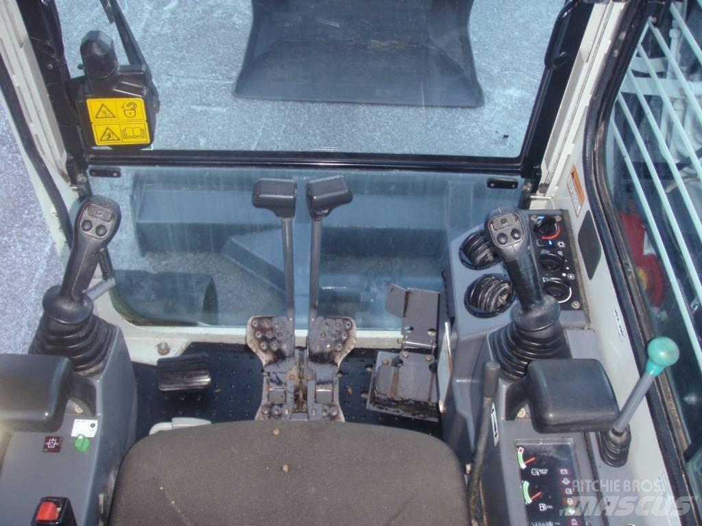 Takeuchi TB153FR Mini excavators < 7t