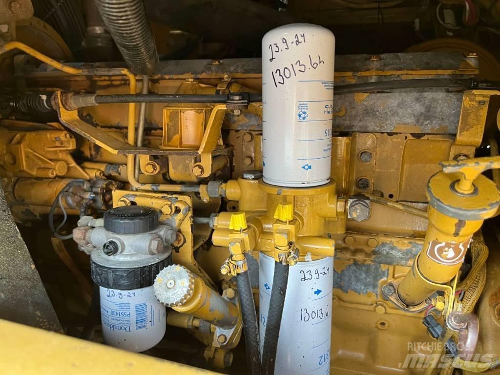 CAT 963C Crawler FEL's