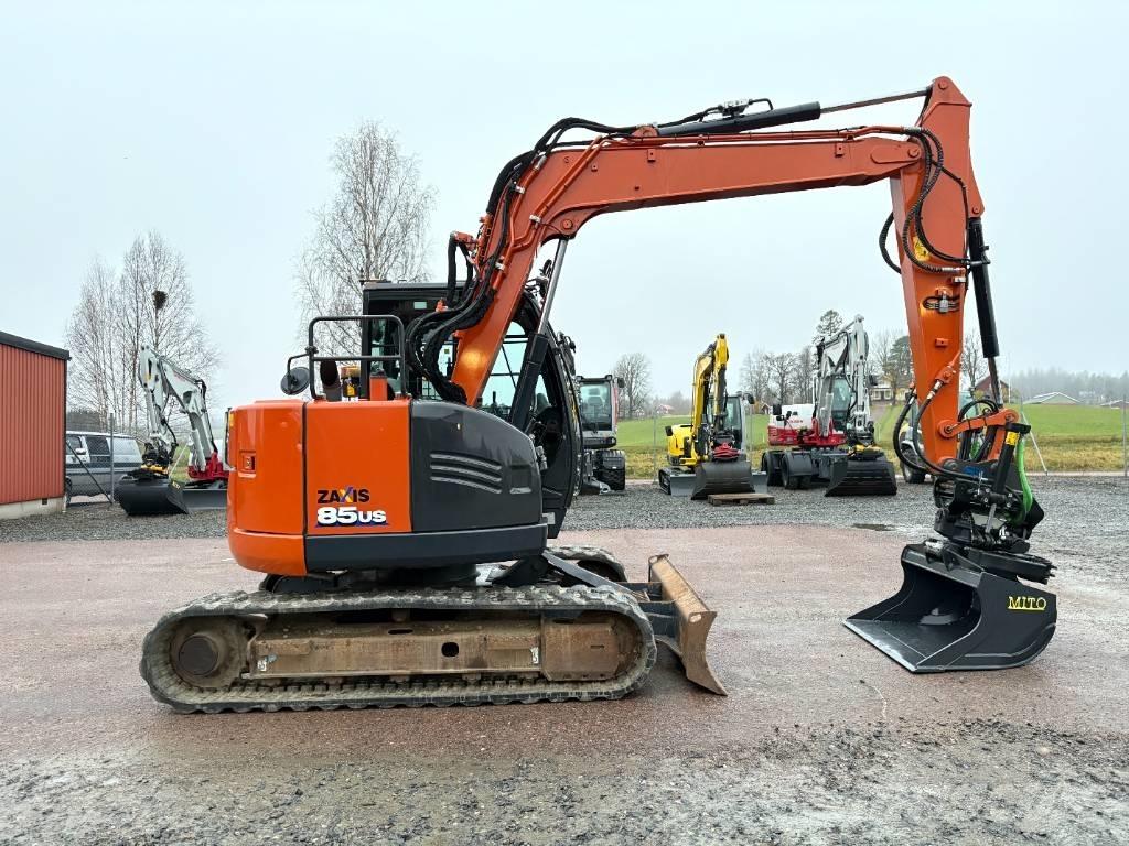 Hitachi ZX85US-6 Midi excavators  7t - 12t