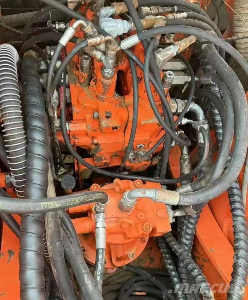 Doosan DH150W Wheeled excavators