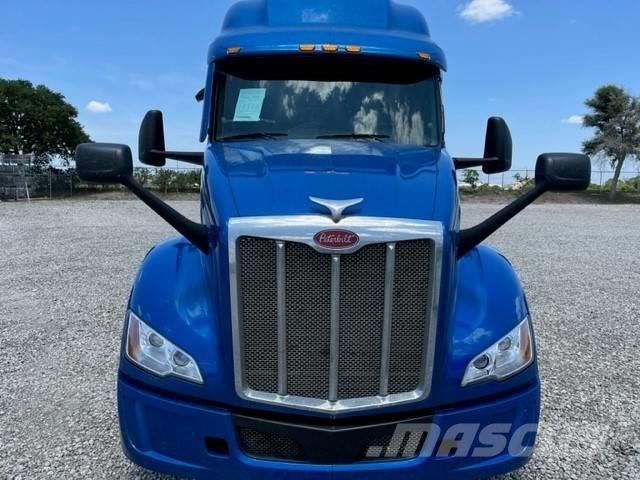 Peterbilt 579 Truck Tractor Units