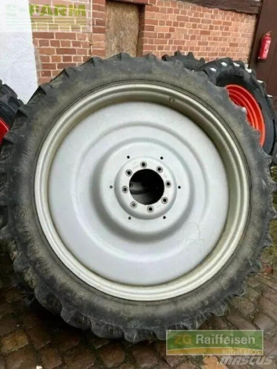 Case IH maxxum 110 Tractors