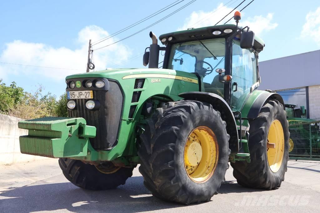 John Deere 8295 R Tractors