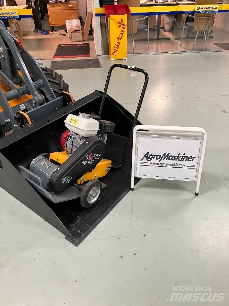 GiANT GP1345G Vibrator compactors