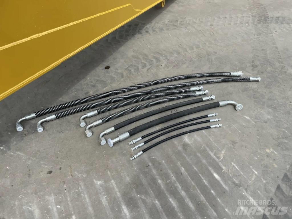 CAT 323 NG 15m Set TLB's