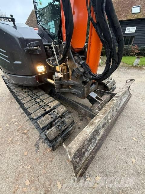 Hitachi 85usb Midi excavators  7t - 12t