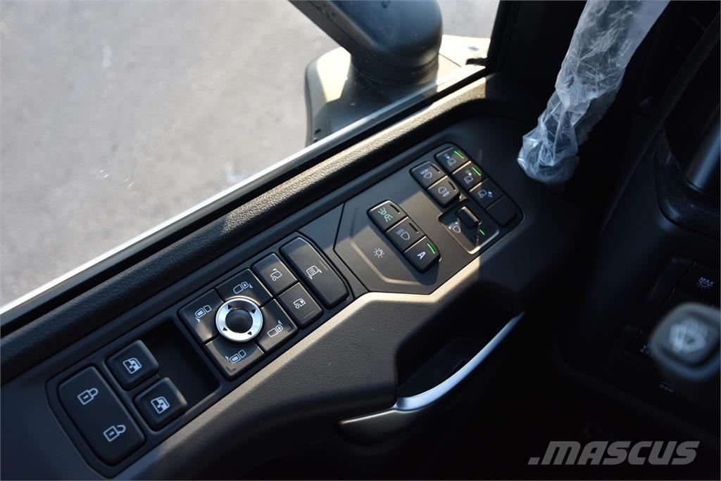 Scania R590 8X4 Chassis Cab trucks