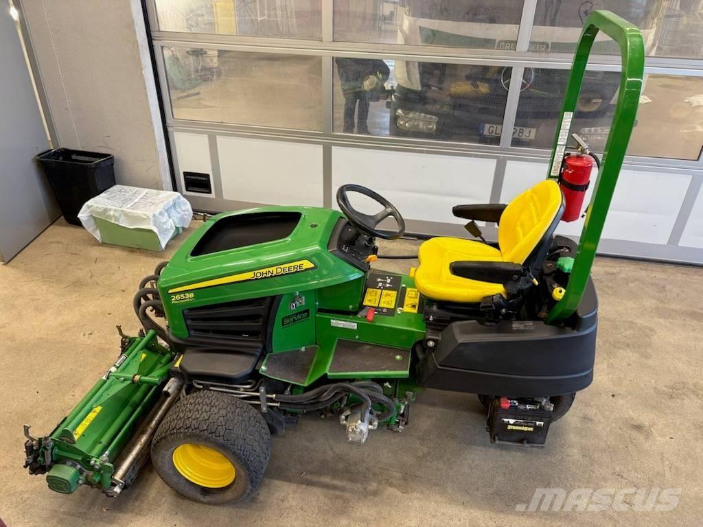John Deere 2653 B Fairway mowers