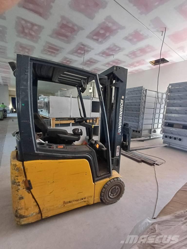 Jungheinrich EFG215 Electric forklift trucks