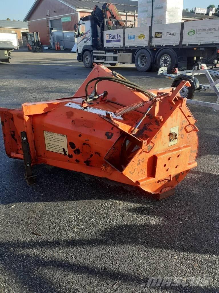 Esko 240 lumilinko Snow throwers