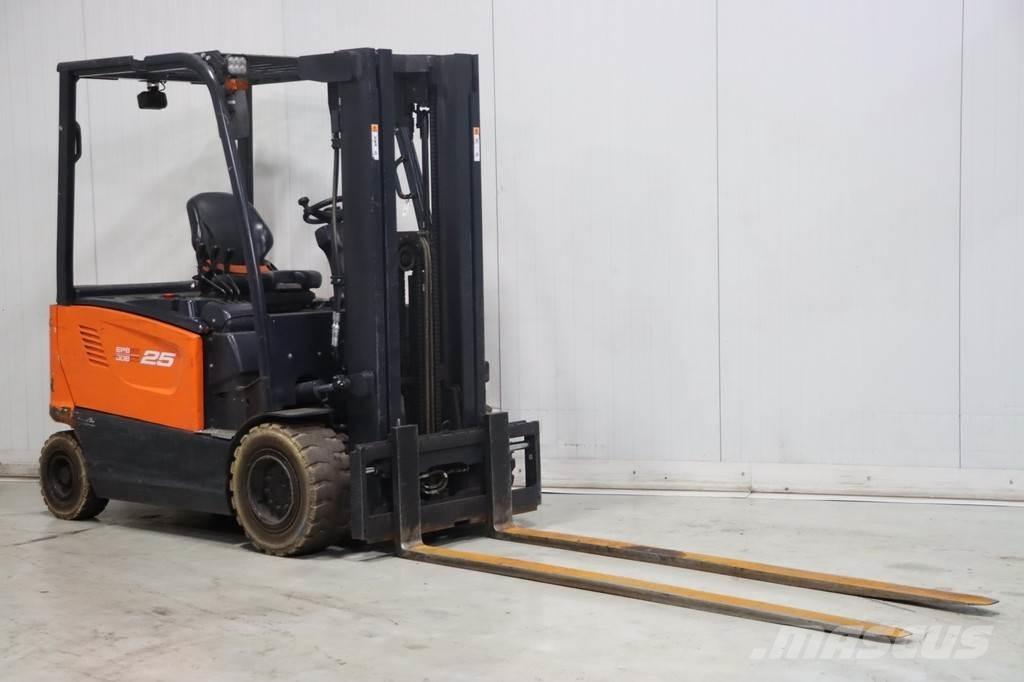 Doosan B25X-7 Electric forklift trucks