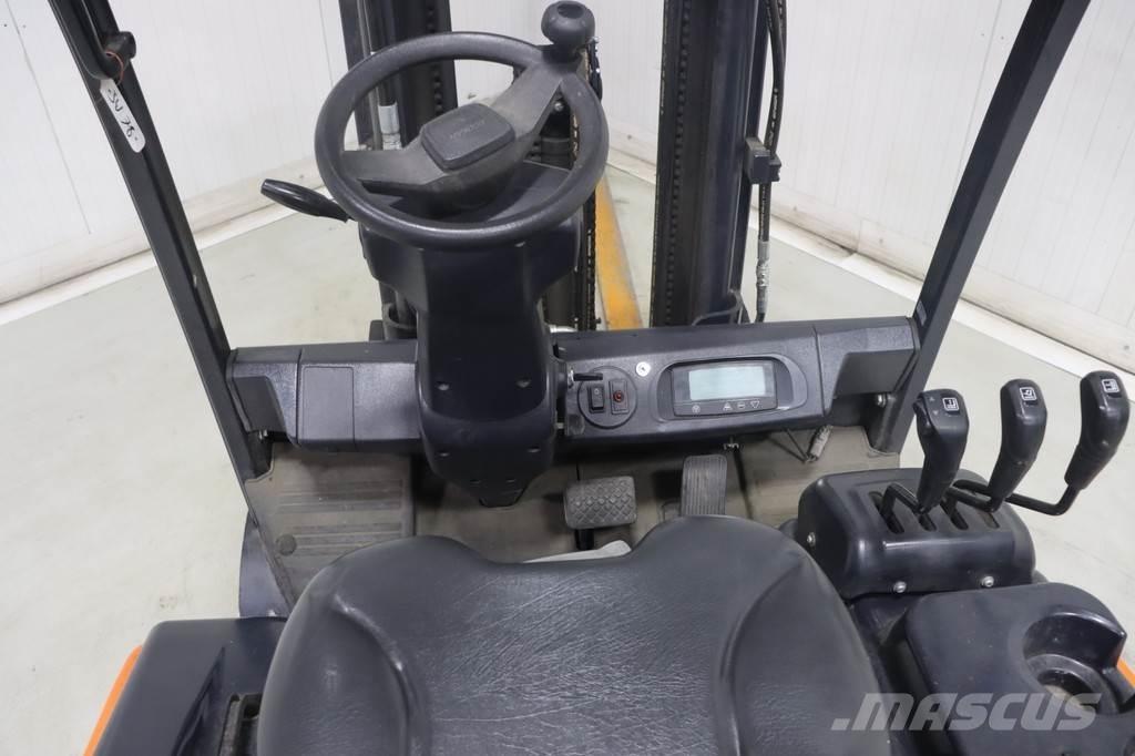 Doosan B25X-7 Electric forklift trucks