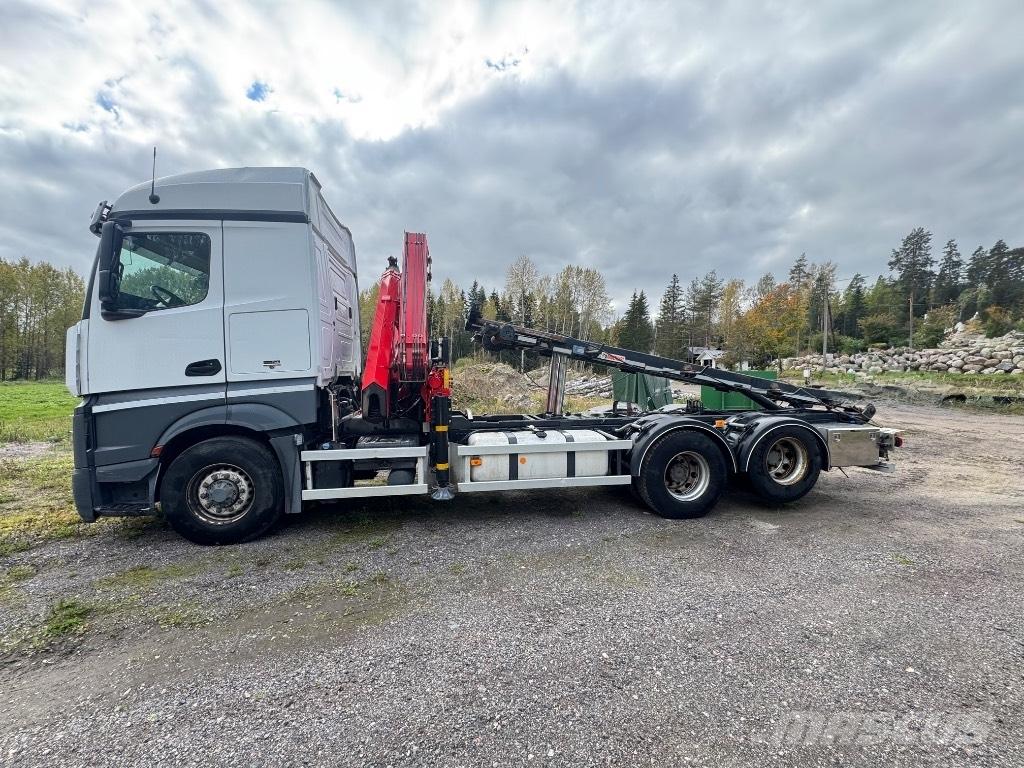 Mercedes-Benz 2653 L Crane trucks