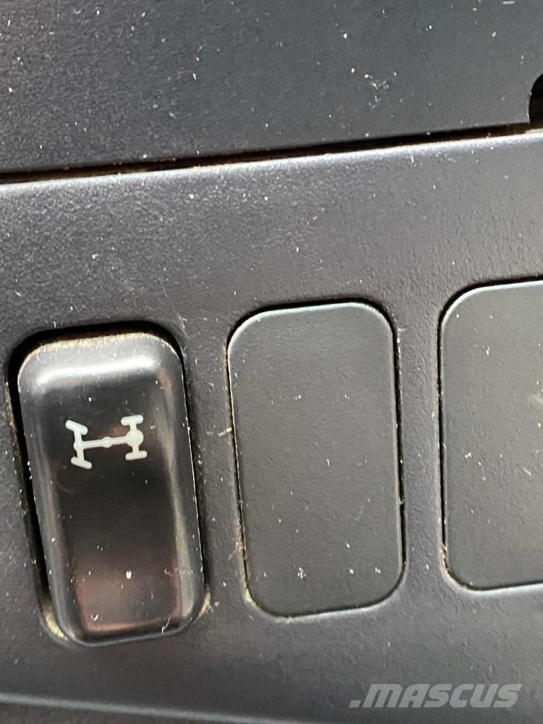 Mercedes-Benz 212 D Ldv/dropside