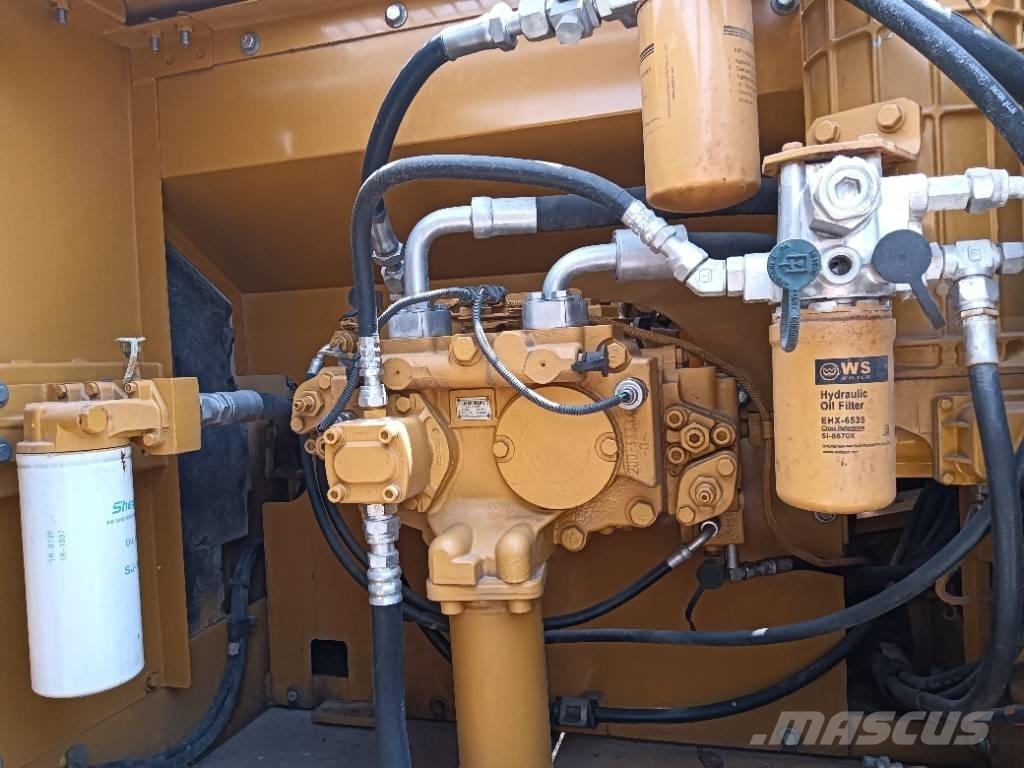 CAT 325 D Crawler excavators