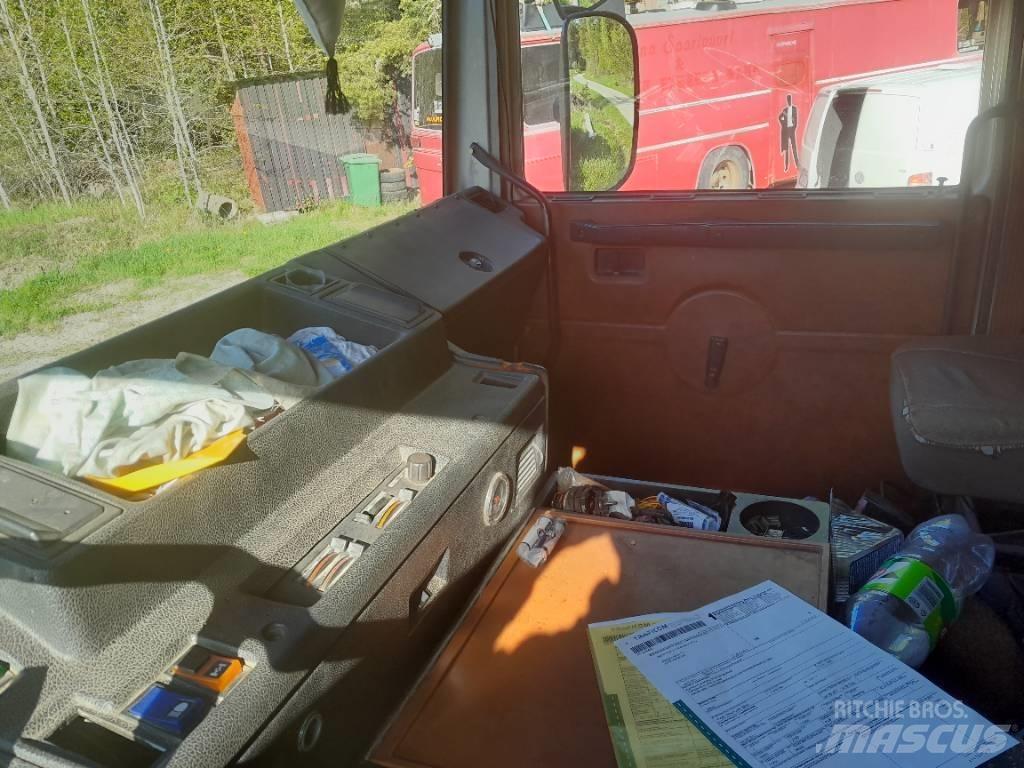 Volvo F12 Flatbed/Dropside trucks