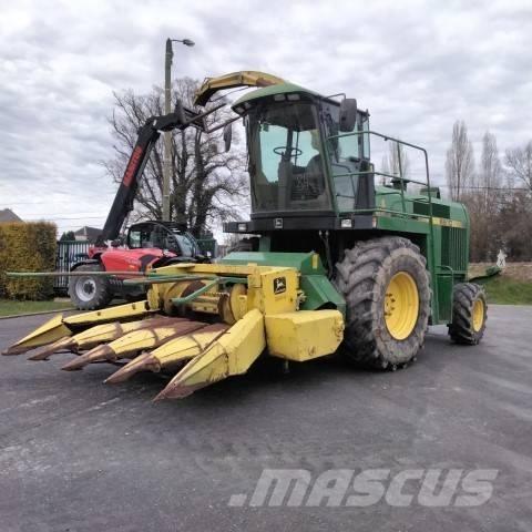 John Deere 6610 Self-propelled foragers