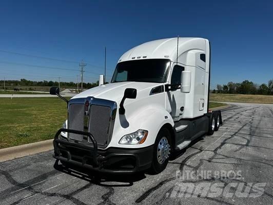 Kenworth T 680 Truck Tractor Units
