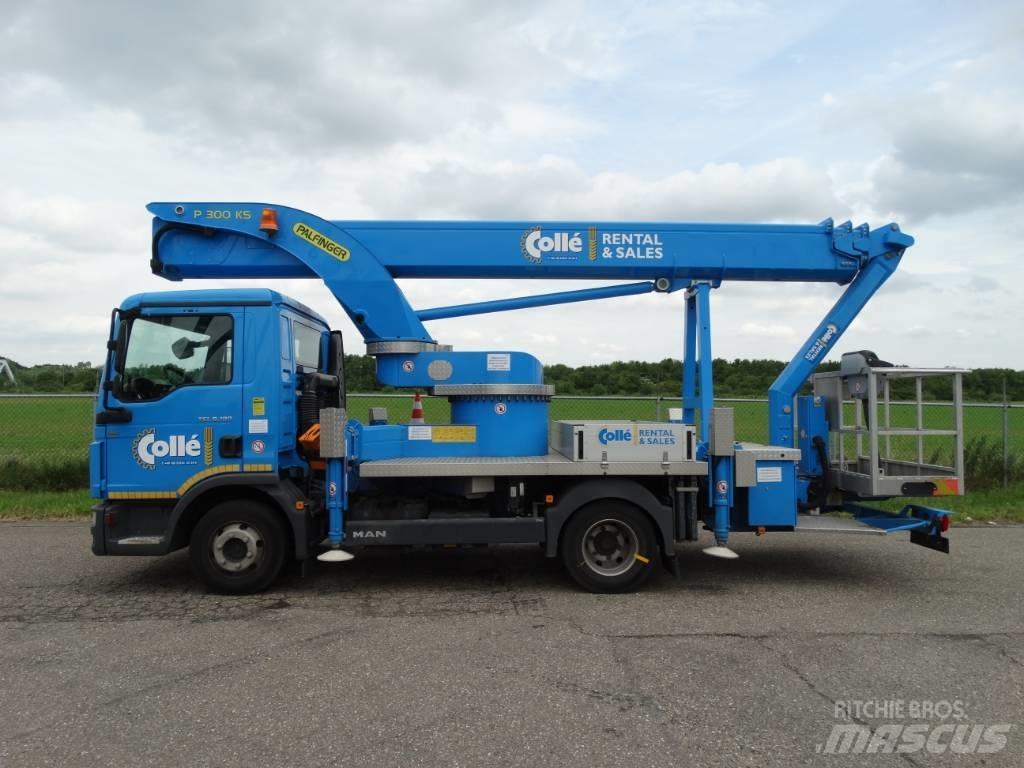 Palfinger P 300 KS Truck mounted aerial platforms