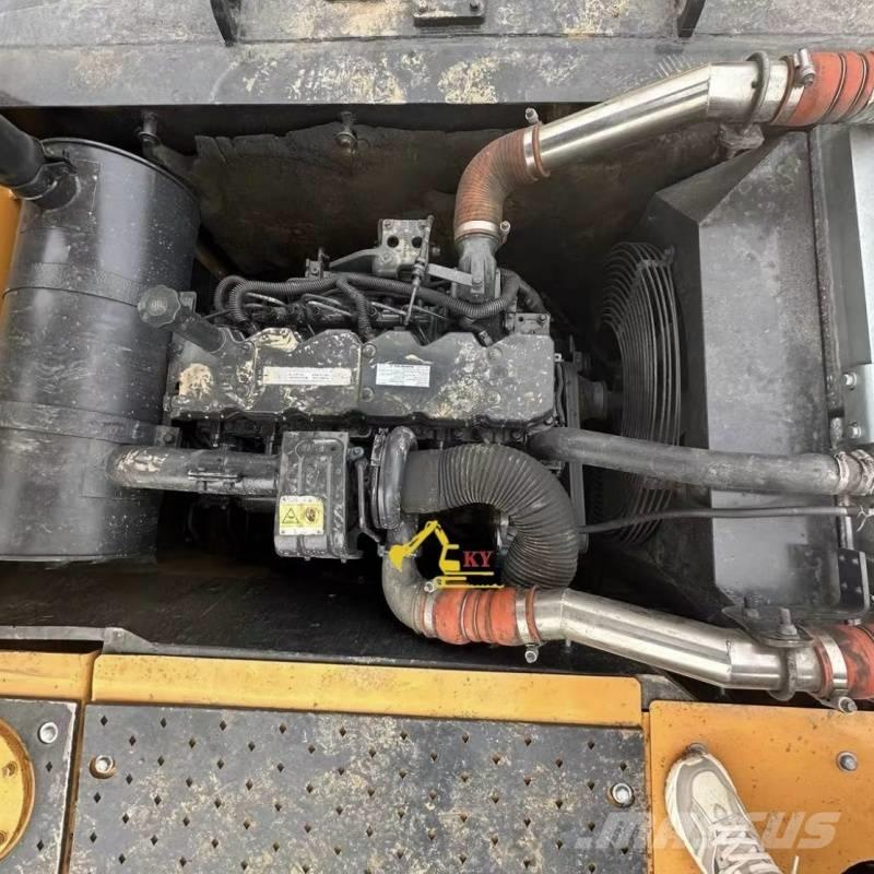 Hyundai 225VS Crawler excavators