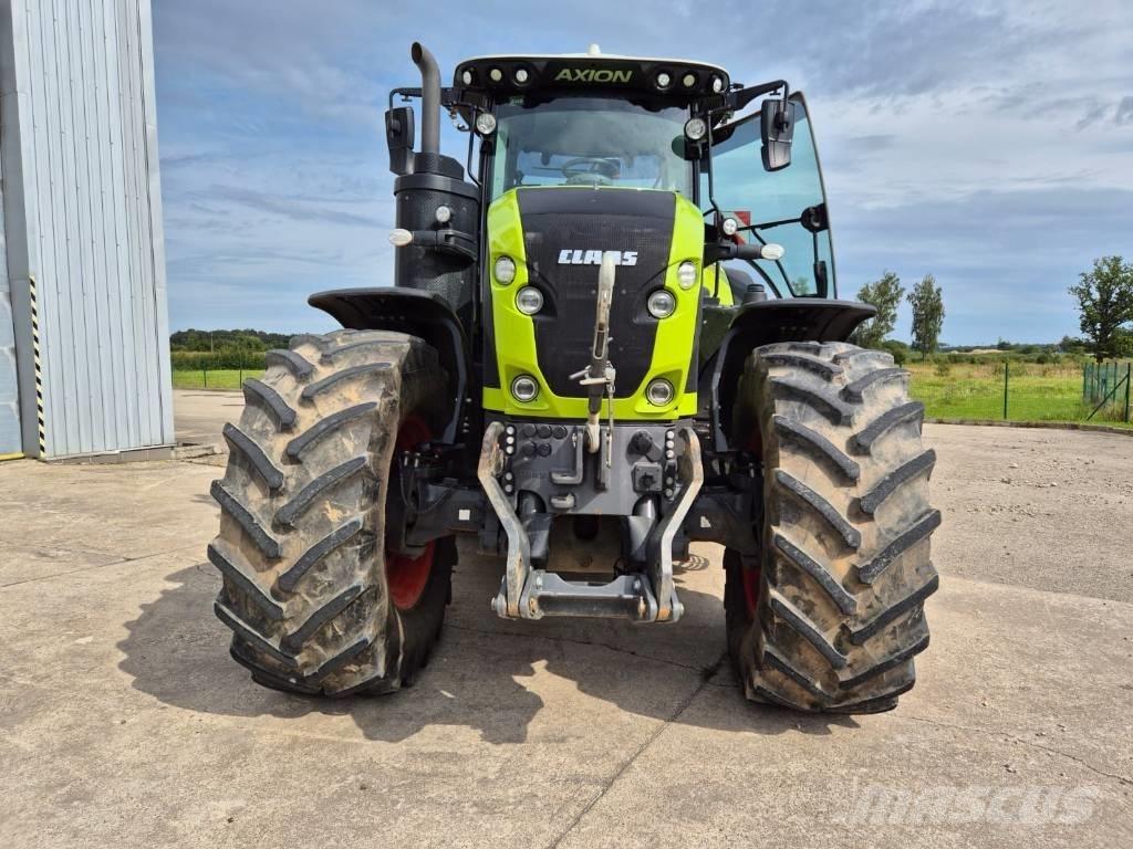 CLAAS Axion 930 Tractors