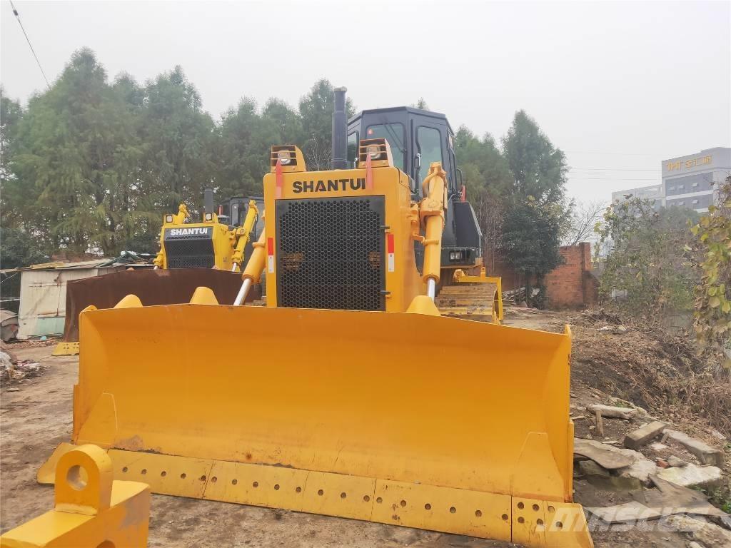 Shantui SD22 Crawler dozers