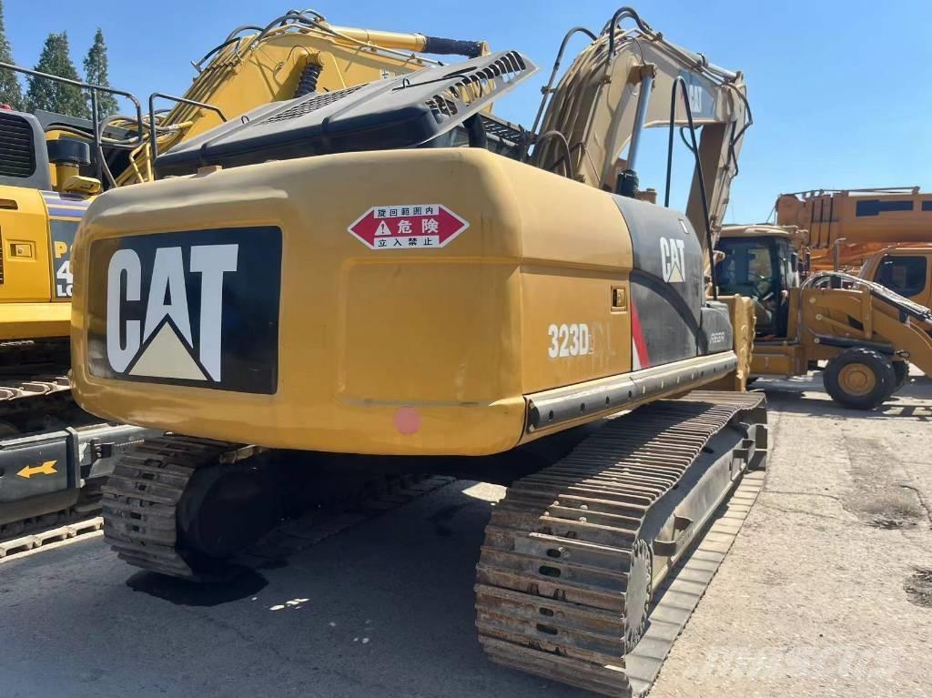 CAT 323 D L Crawler excavators