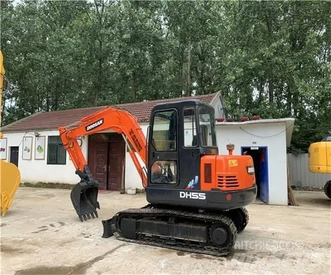 Doosan DH 55 Mini excavators < 7t