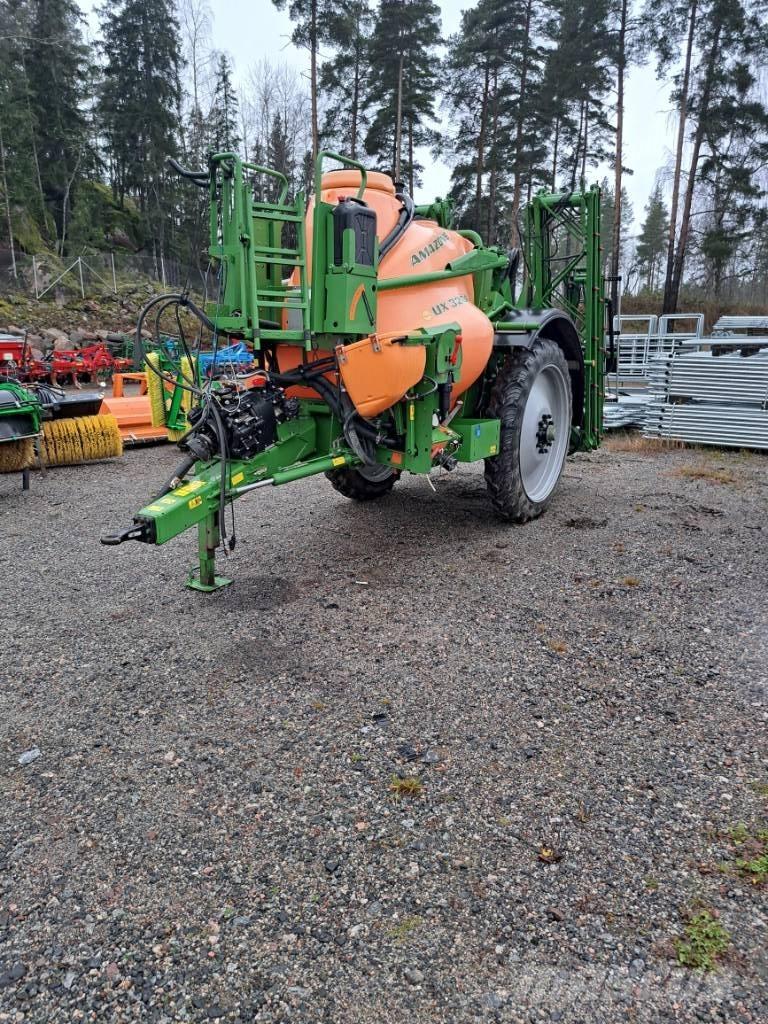 Amazone Ux 3200 20m Trailed sprayers