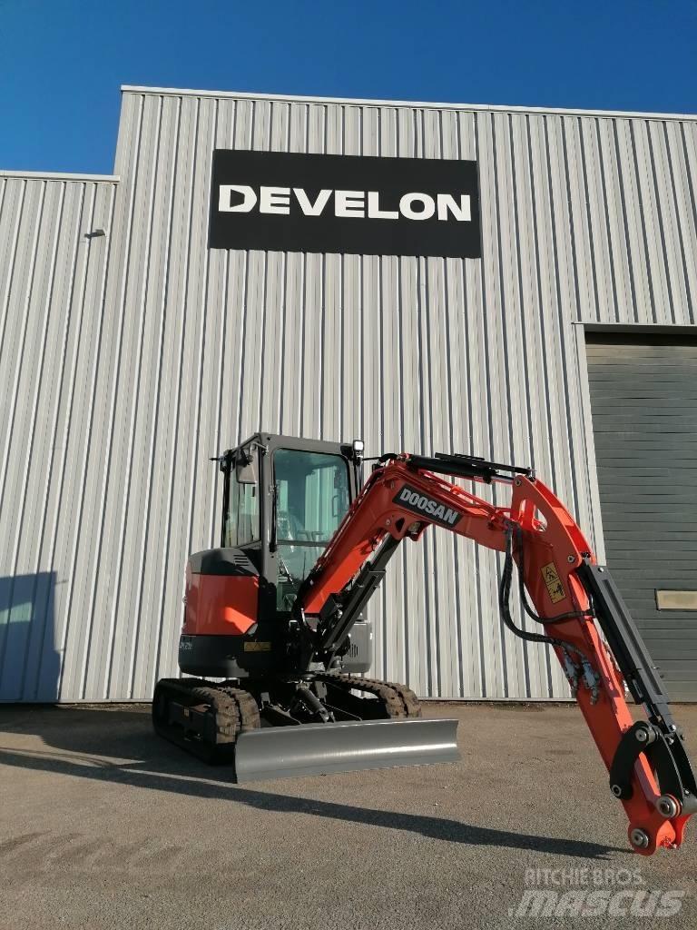 Doosan DX 27 Z Mini excavators < 7t
