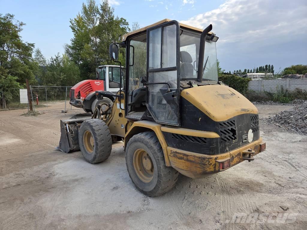 CAT 906 Wheel loaders