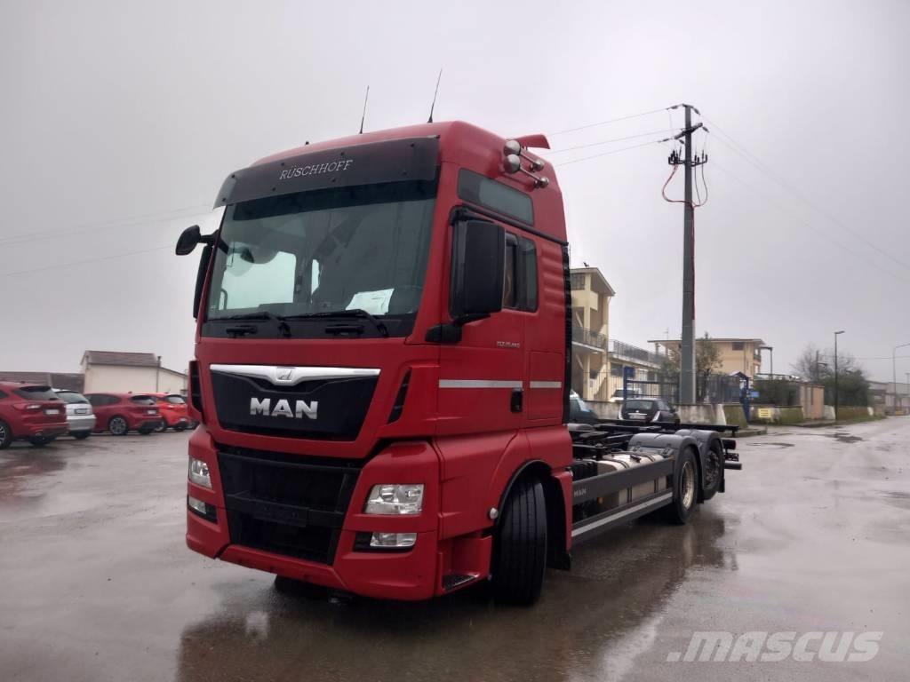 MAN TGX 26.440 Containerframe/Skiploader trucks