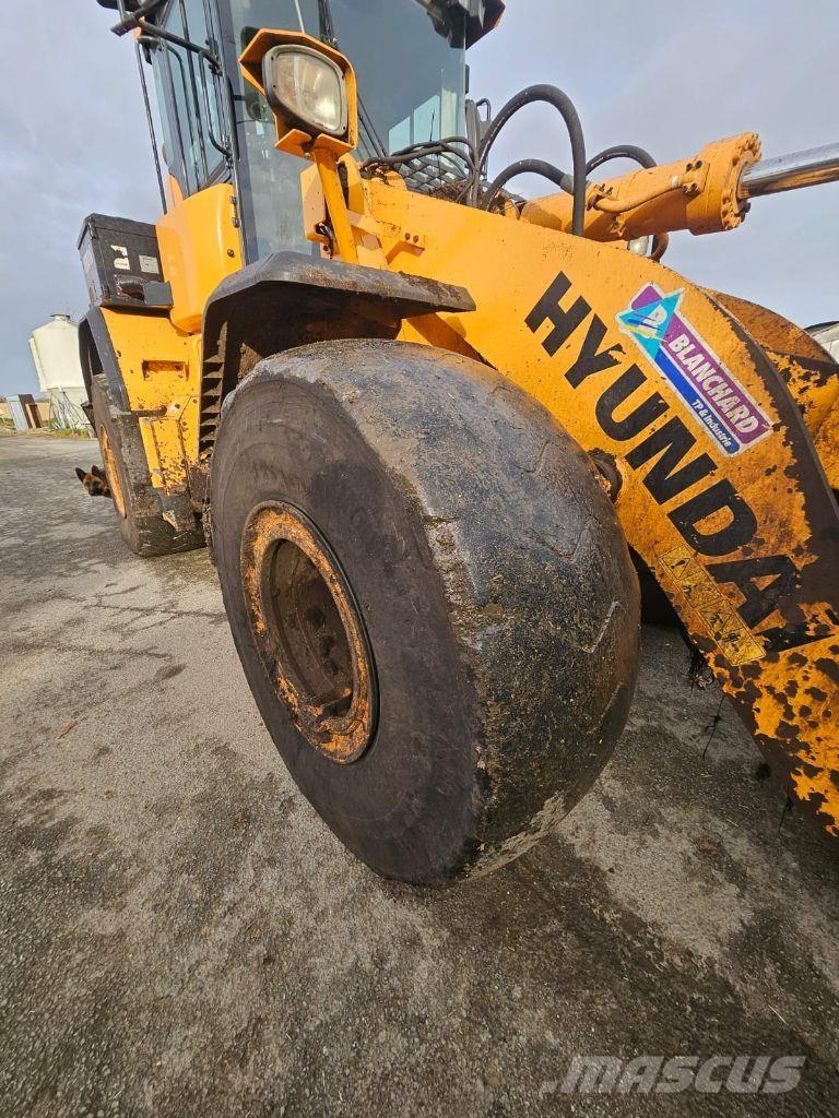 Hyundai HL960 Wheel loaders