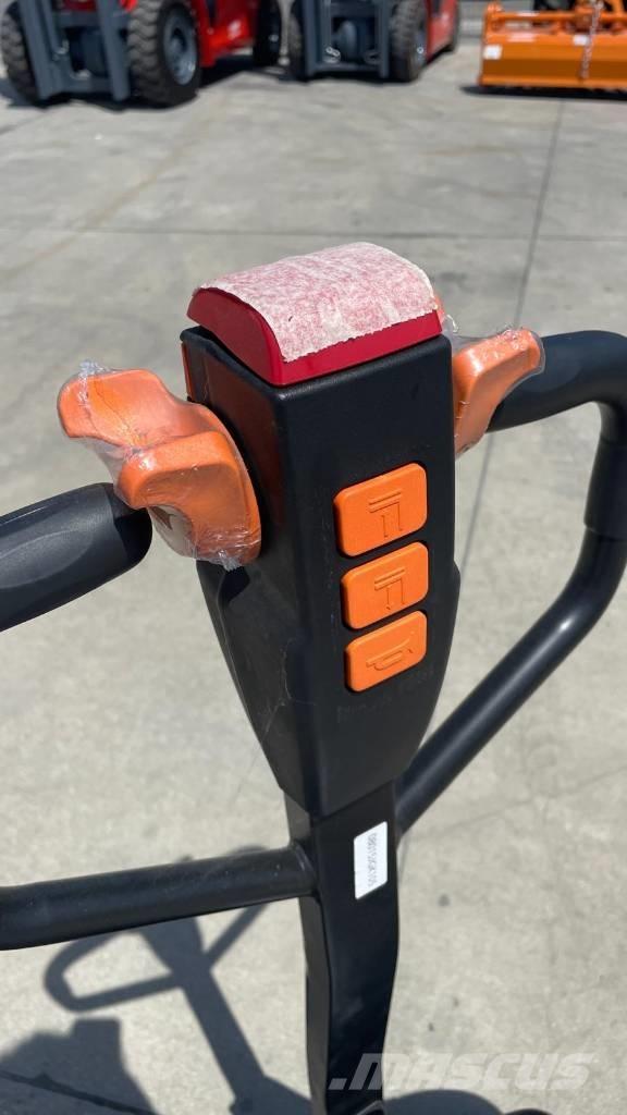 Heli CBD-15 Electric forklift trucks